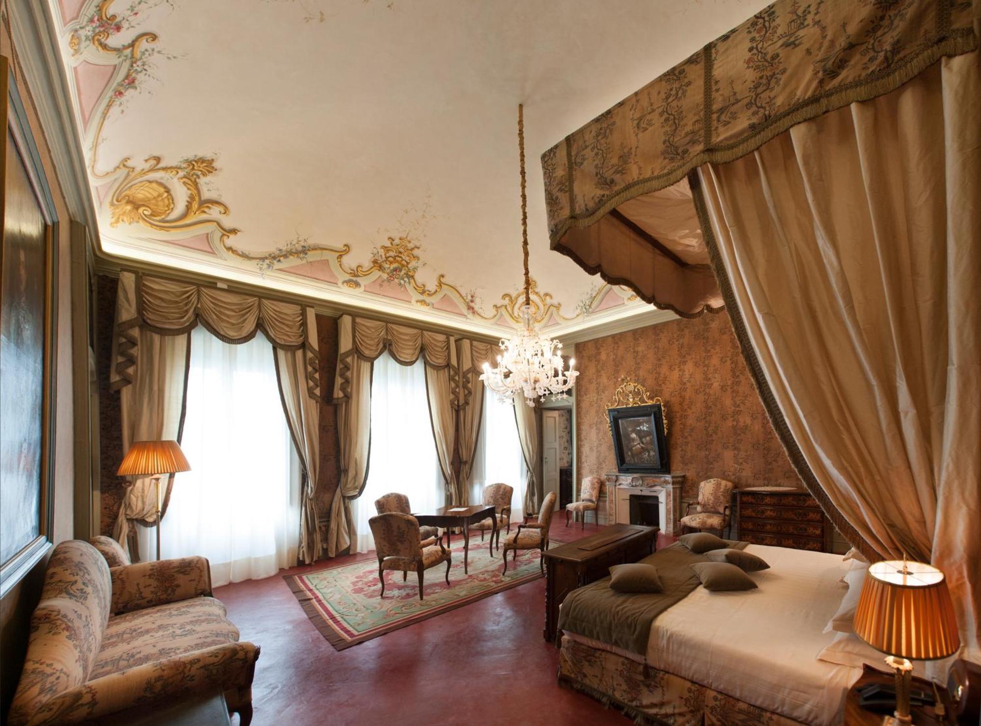 Castello Di Guarene Hotel Luaran gambar