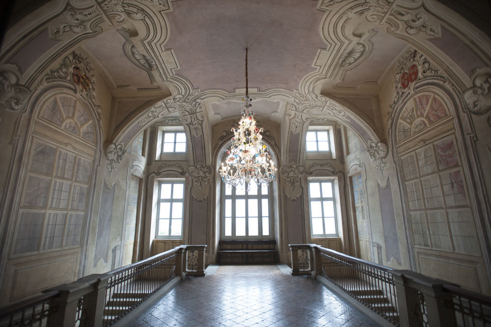 Castello Di Guarene Hotel Luaran gambar